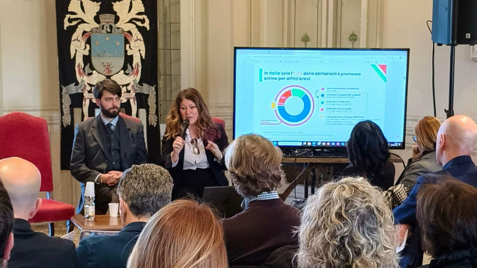 Convegno “Politiche abitative e affitti brevi”